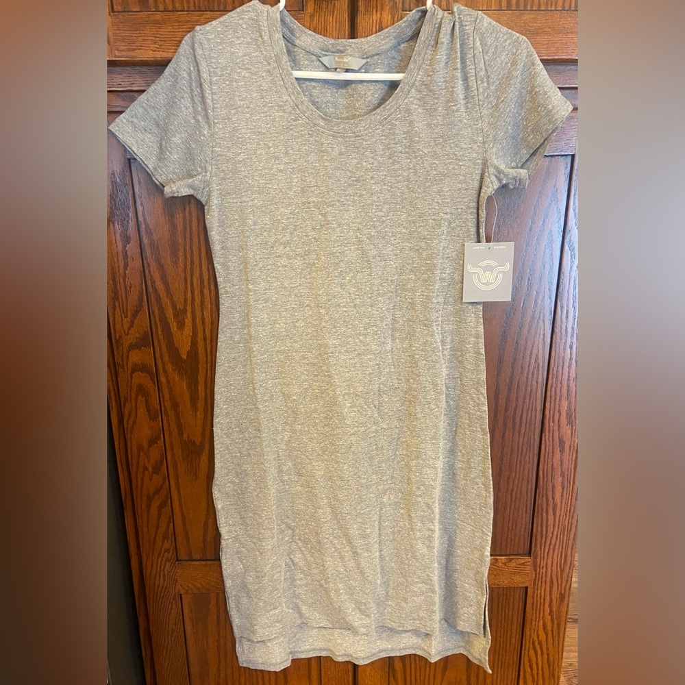 NWT MooseJaw Lakeside T-shirt Short Sleeve scoop neck Hi-Low side split Dress S
